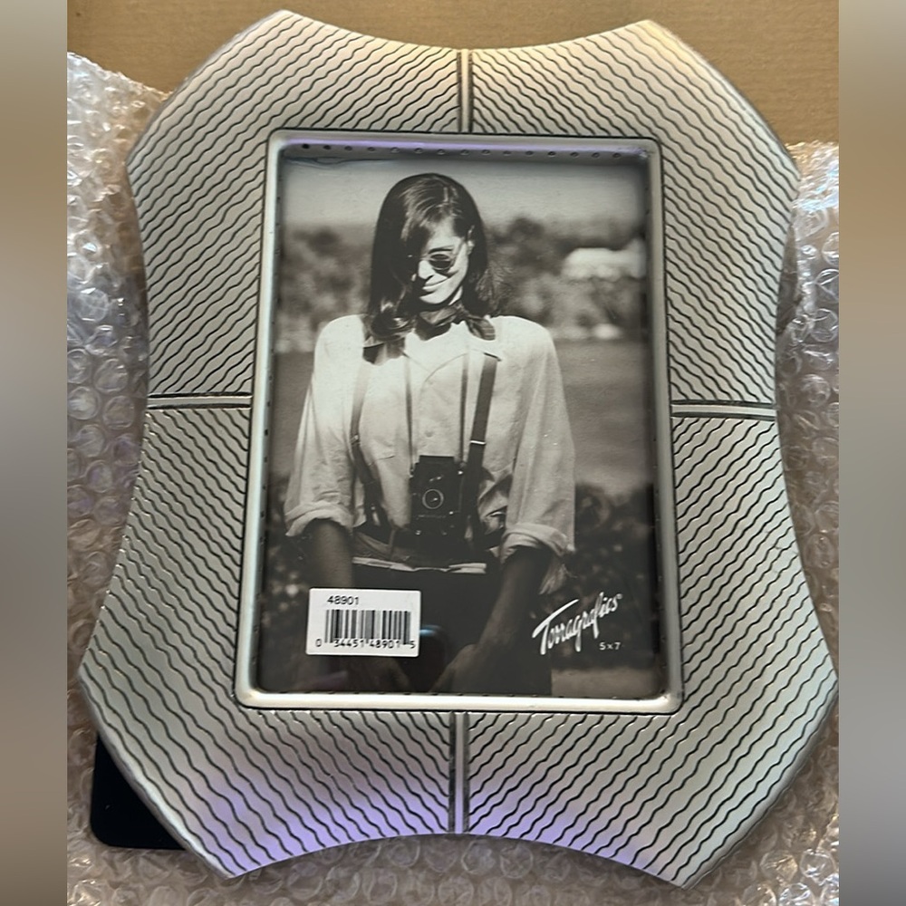 Modern Picture Frame